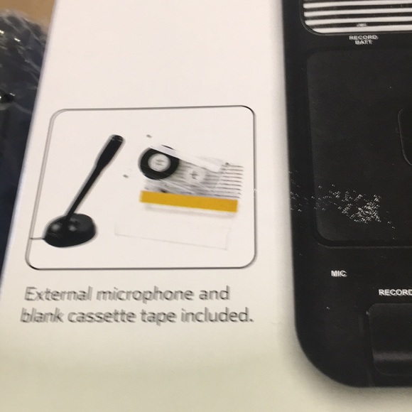 Cassette Player And Recorder NEW With Cassette Microphone & 1 touch Recording - Picture 4 of 7